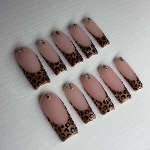 Leopard Print Press-On Nails